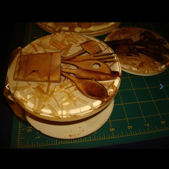 3 Vintage Retro Country Egg Plate Napkin Holder Trivet - Picture 10 of 12